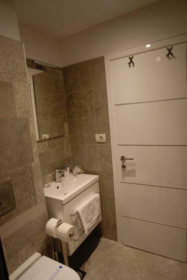 Elegant & Gostinjska kuća 4*