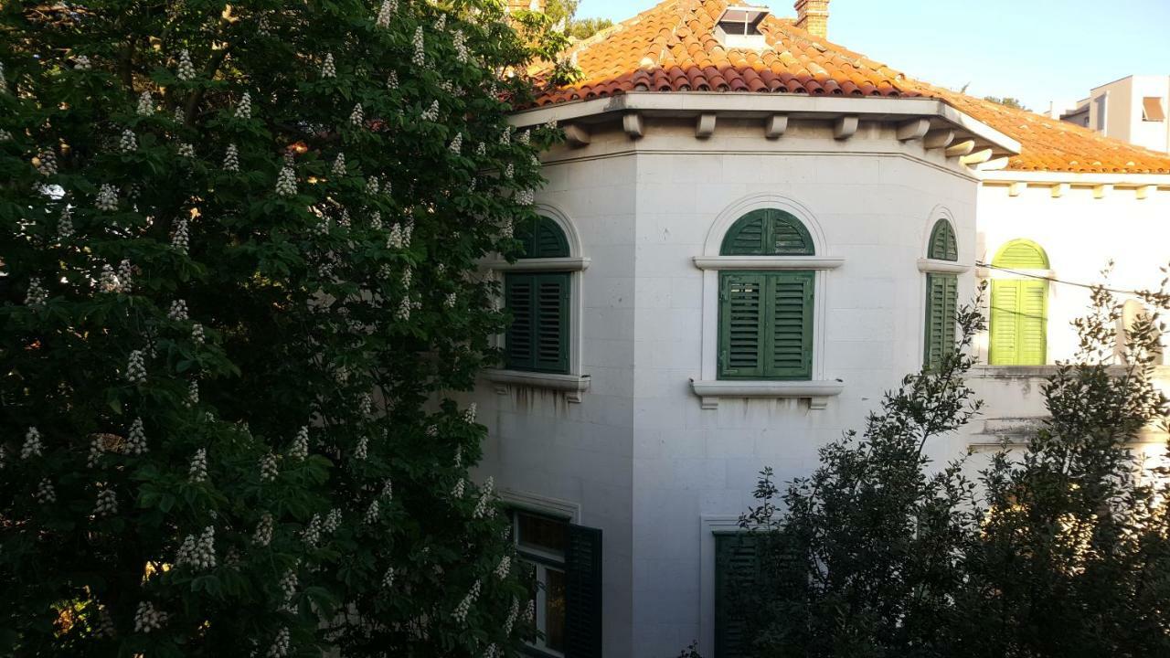 Antonija I Mateo, In The Center Of * Split