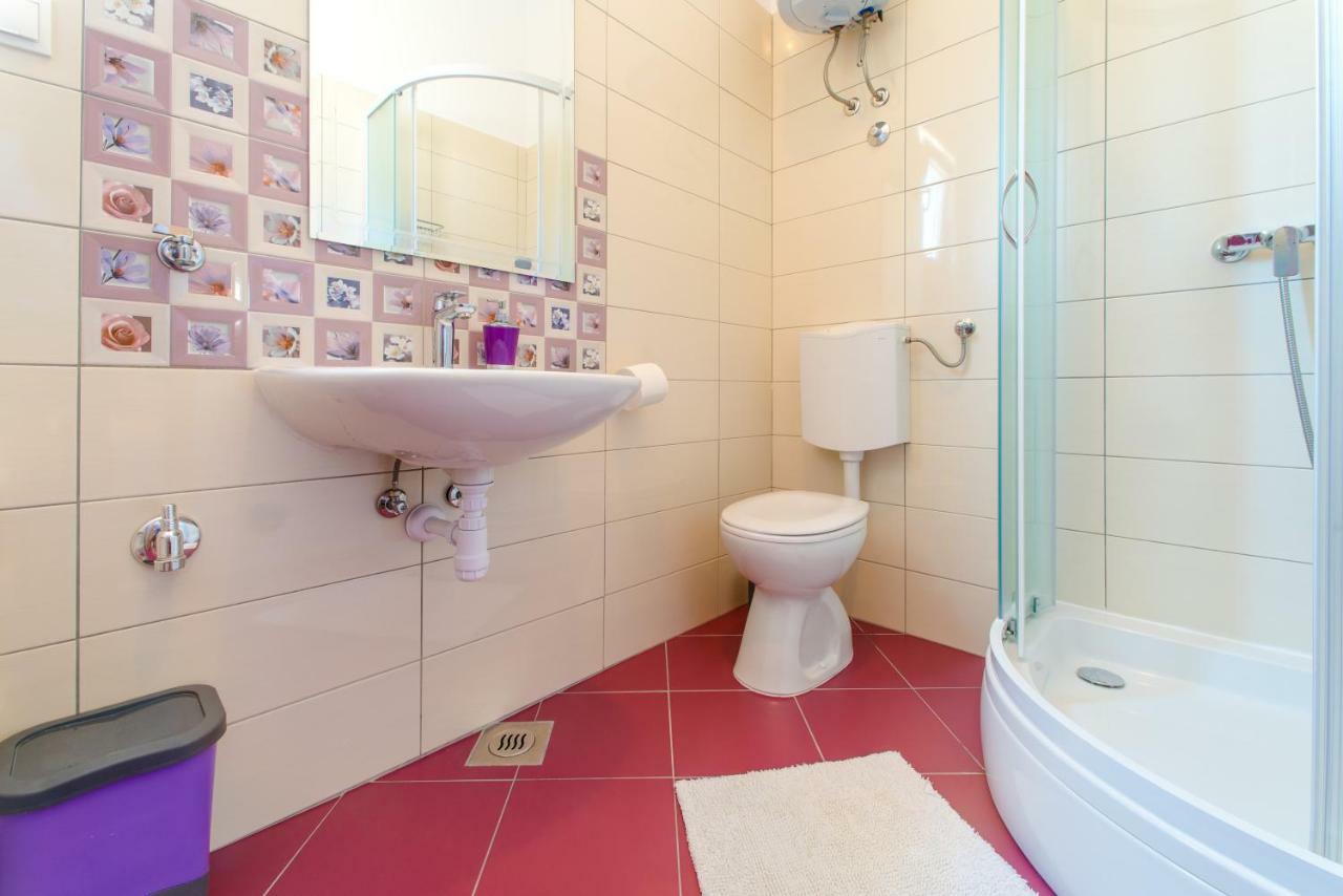 Red Rose Appartement