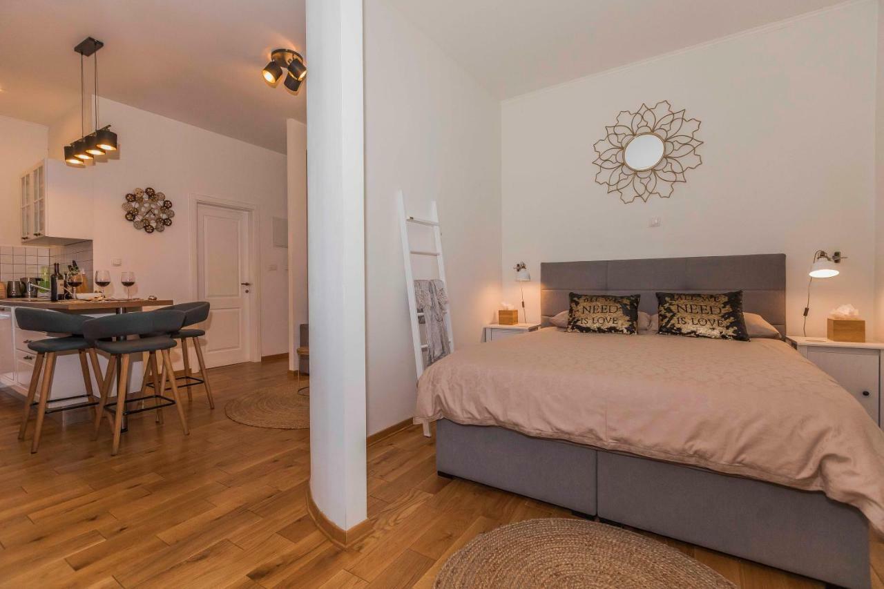 Apartment Horizons
