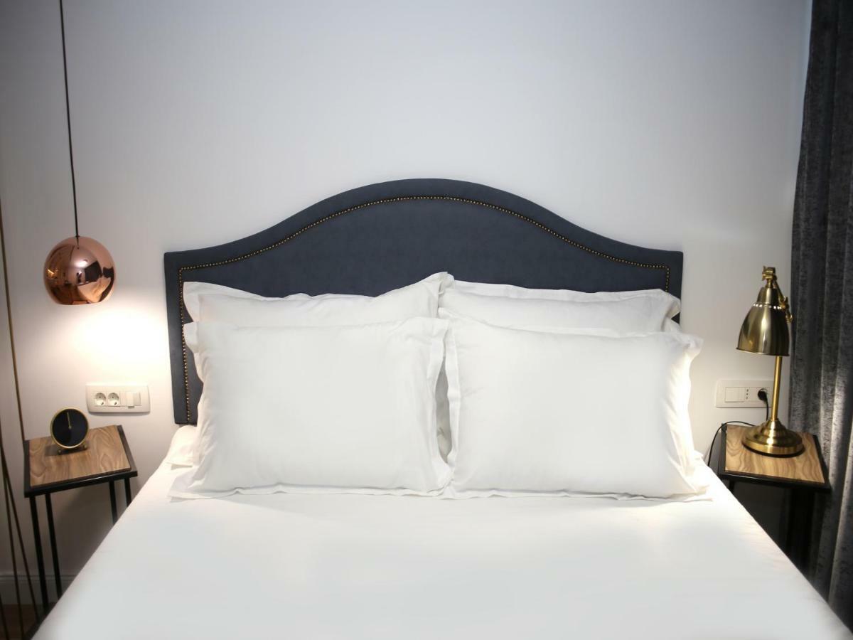 Apartman Lili - *