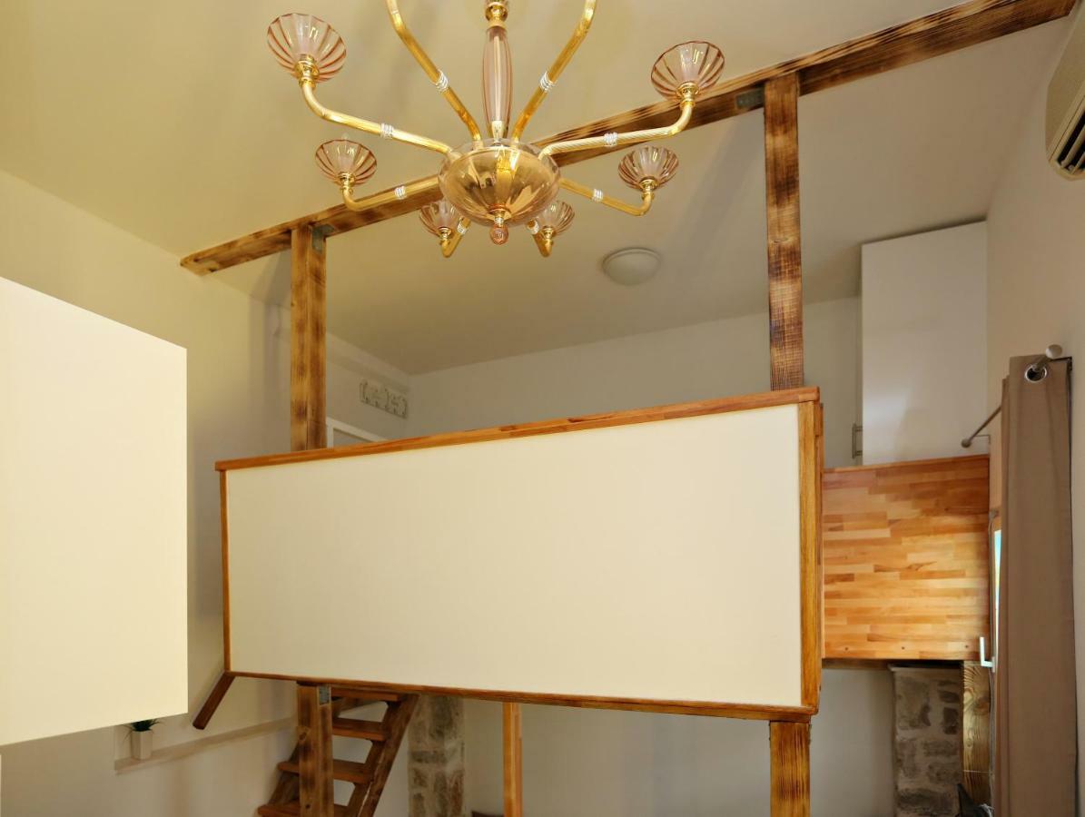 Tomas Art & Tomas Cave Apartman