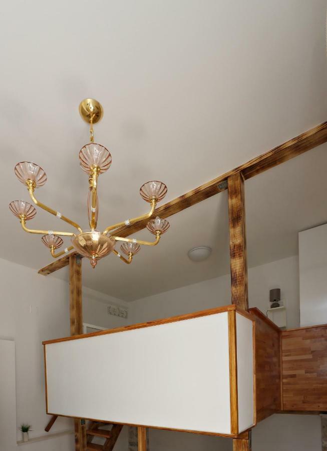 Tomas Art & Tomas Cave Apartman Split