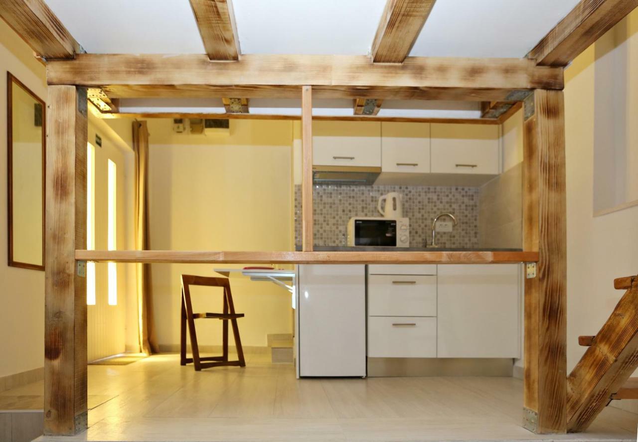Tomas Art & Tomas Cave Apartman
