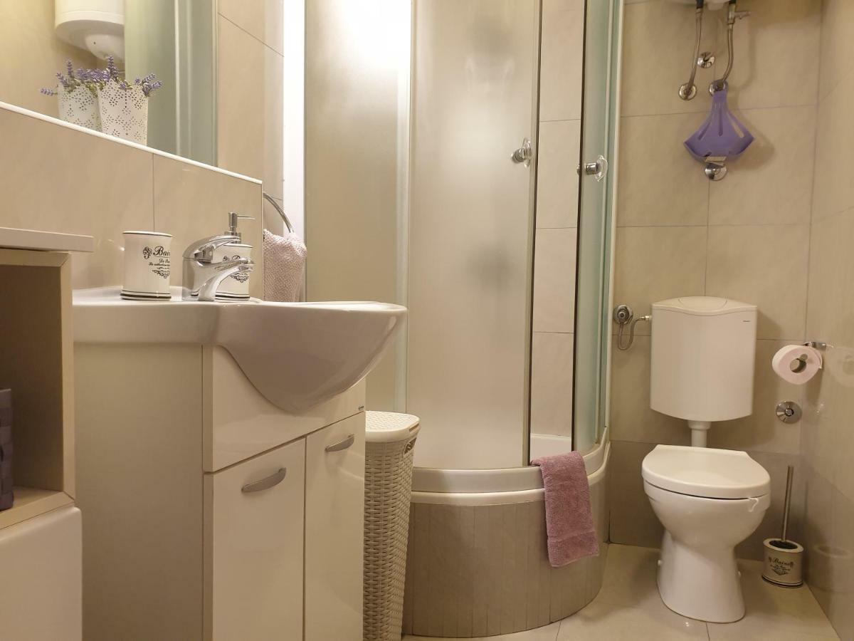 Apartments And Rooms Villa Lina Split