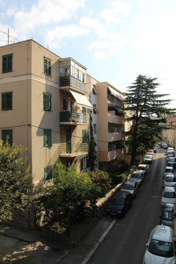 Apartment Dolea Split