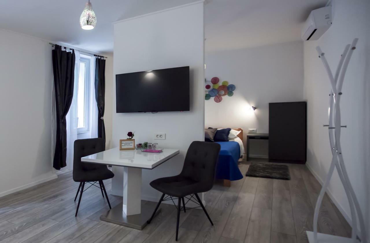Julije Rooms Guest house 3*