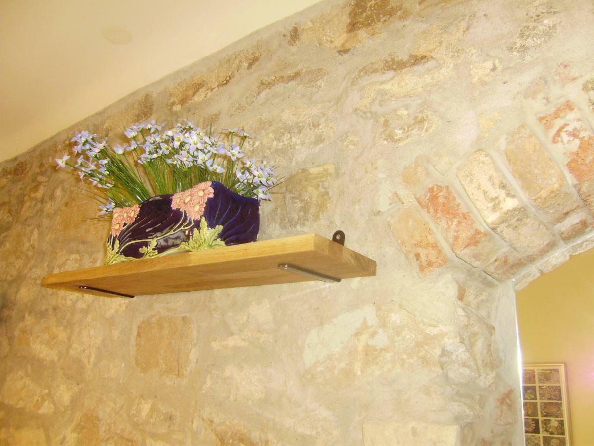 Anthea Guest house *