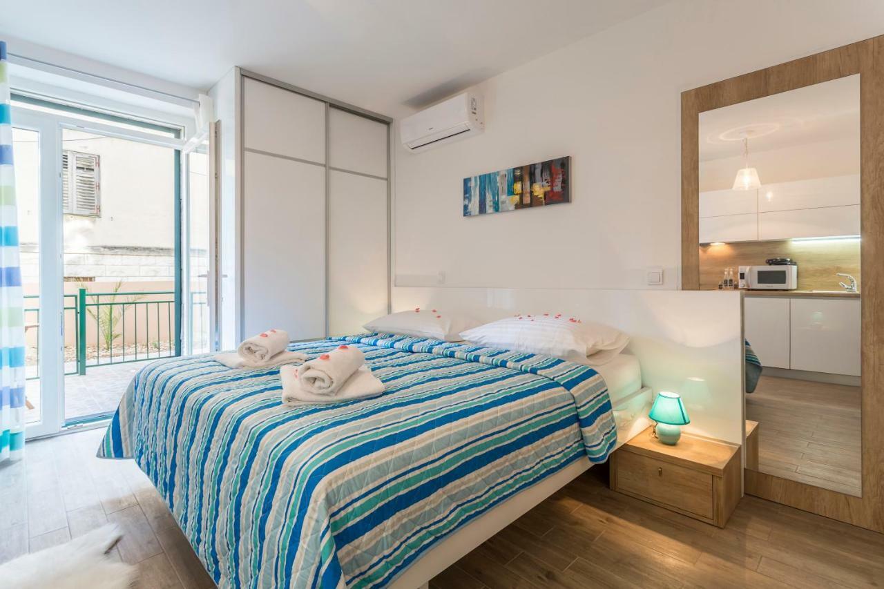 Maggy & Anna Apartment Split