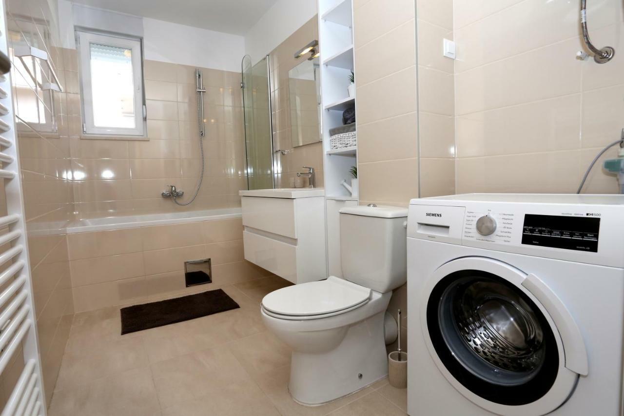 Apartment As's *