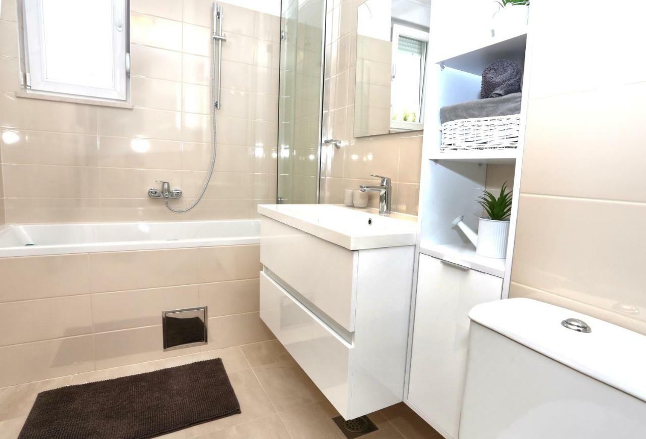 As's Apartment *