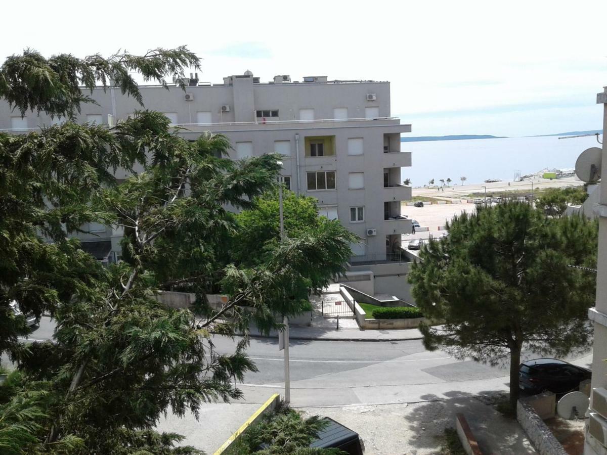 Marimar, Beachfront 1st Row * Split
