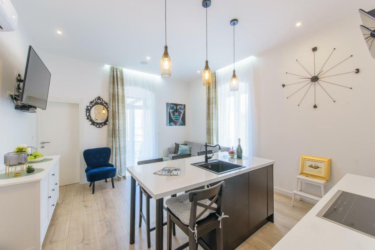 Apartamento Arcus With Beautiful Terrace Split