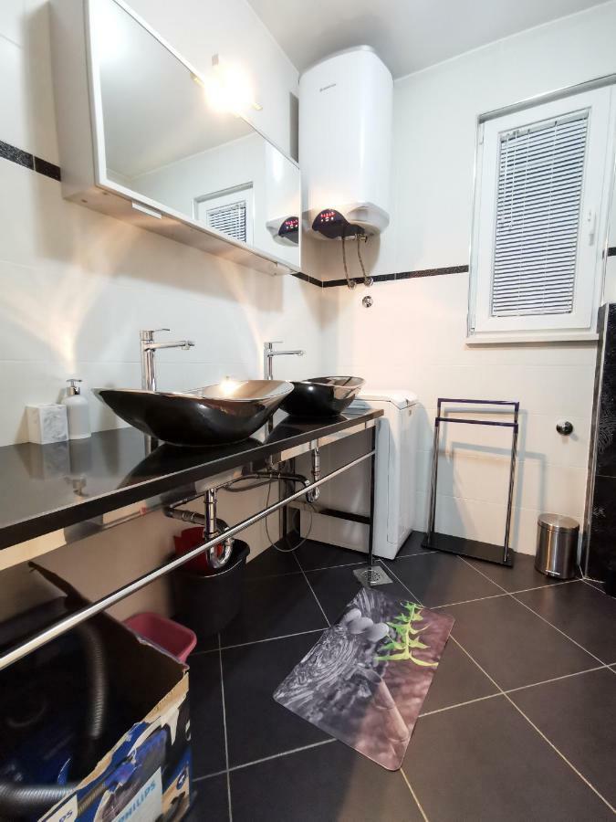 Veduta Luxury Apartment