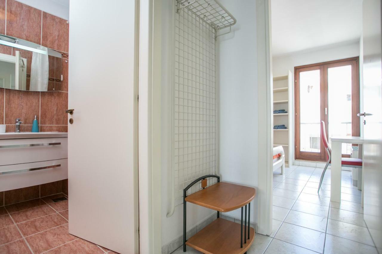 Sea View Reno W/garage Apartman Split