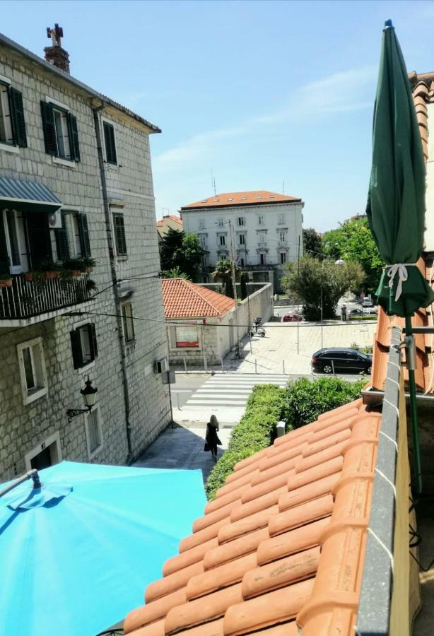Abazur * Split