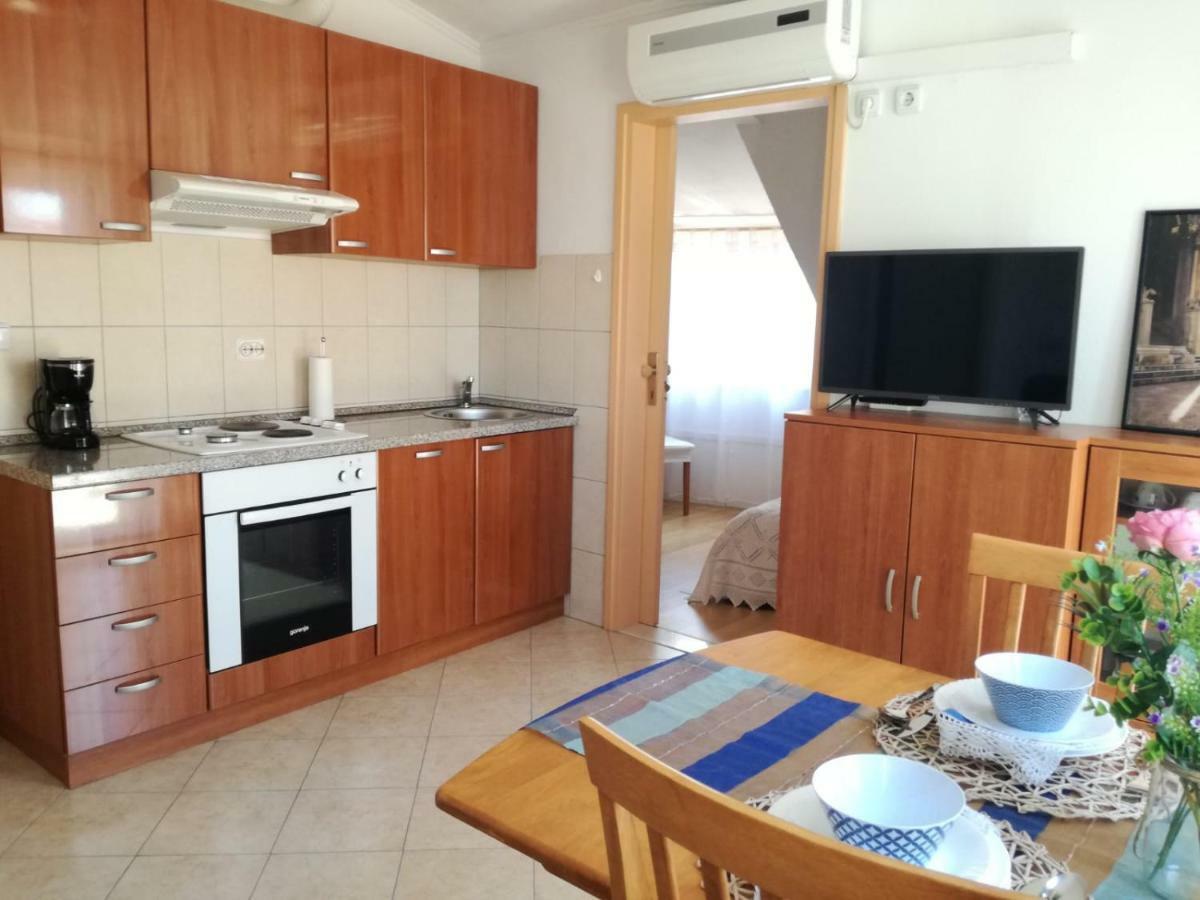 Apartment Abazur *