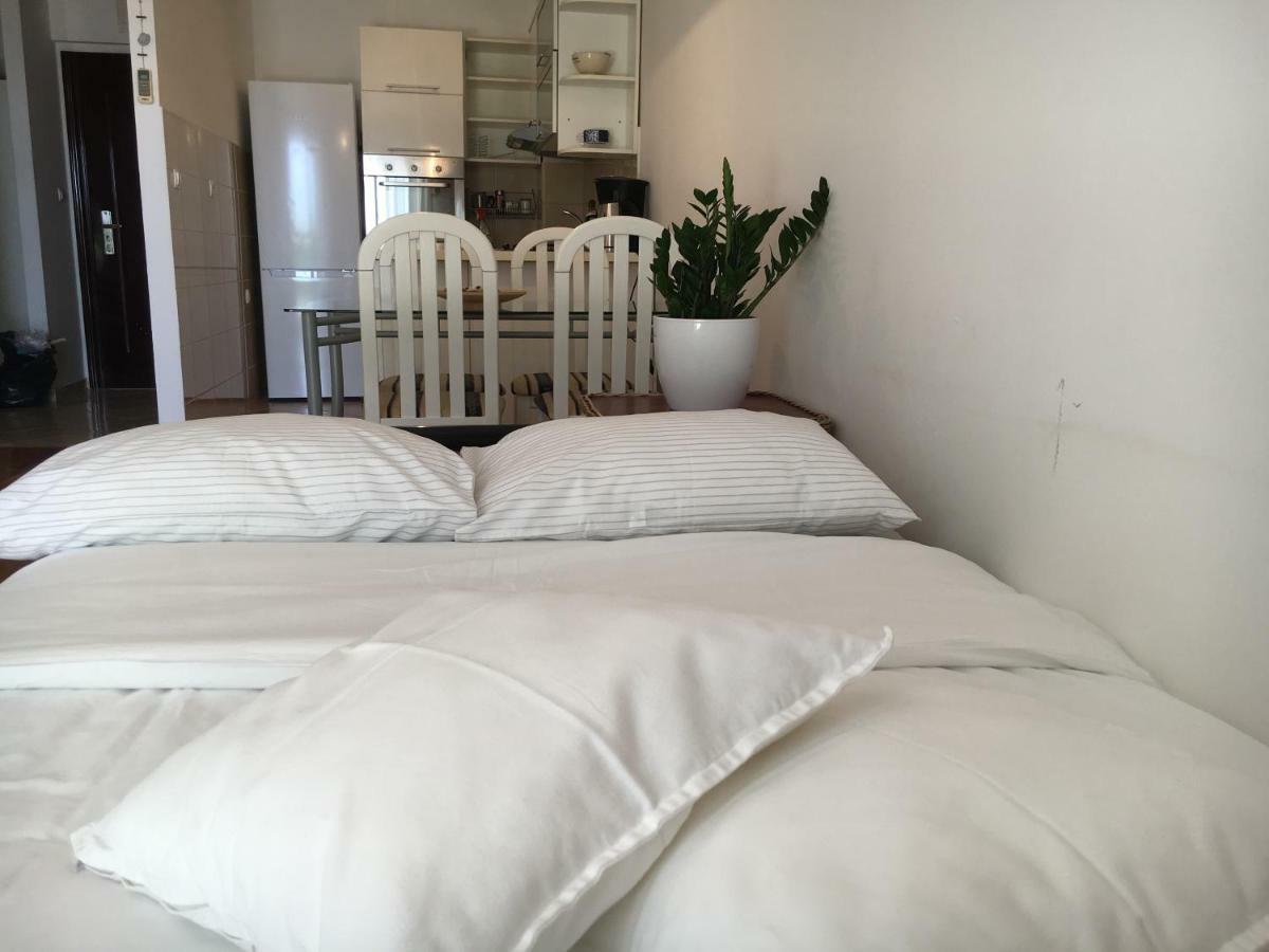 Summertime Apartment