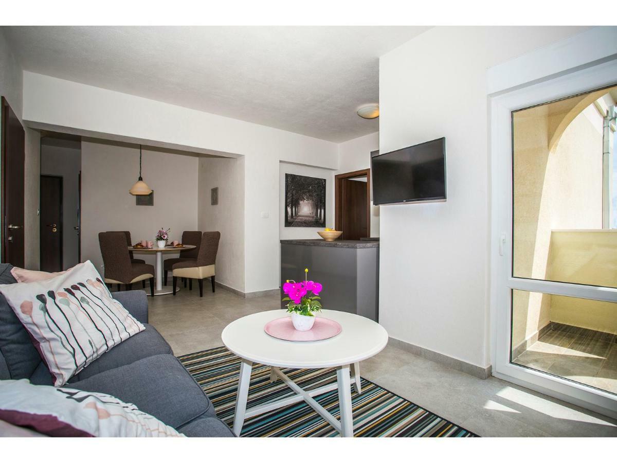 Olive Tree Apartment Split