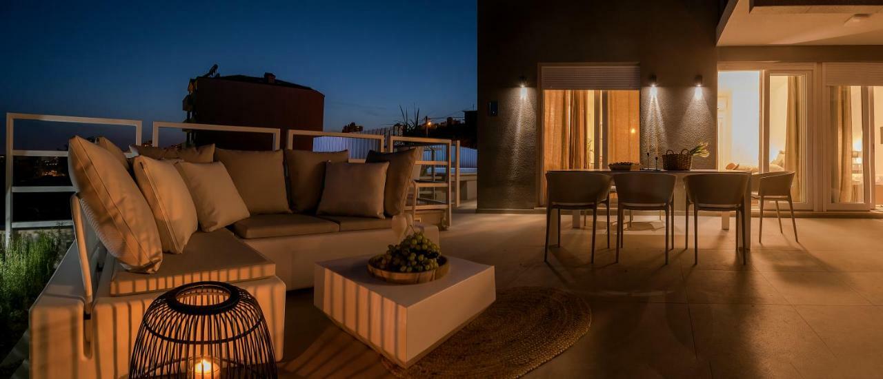 The Pleasurist - With Private Heated Pool And Terrace Apartment