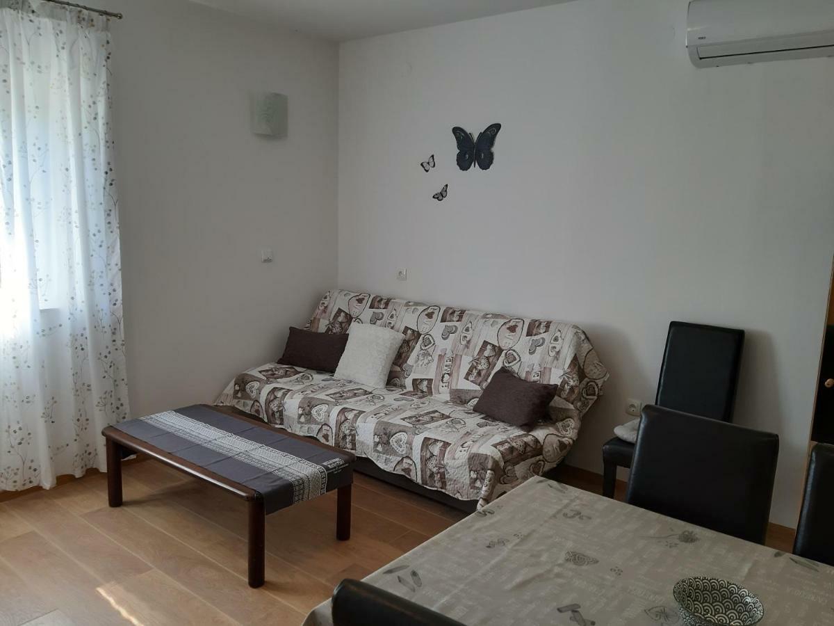 Butterfly - For Rest And Relaxation *