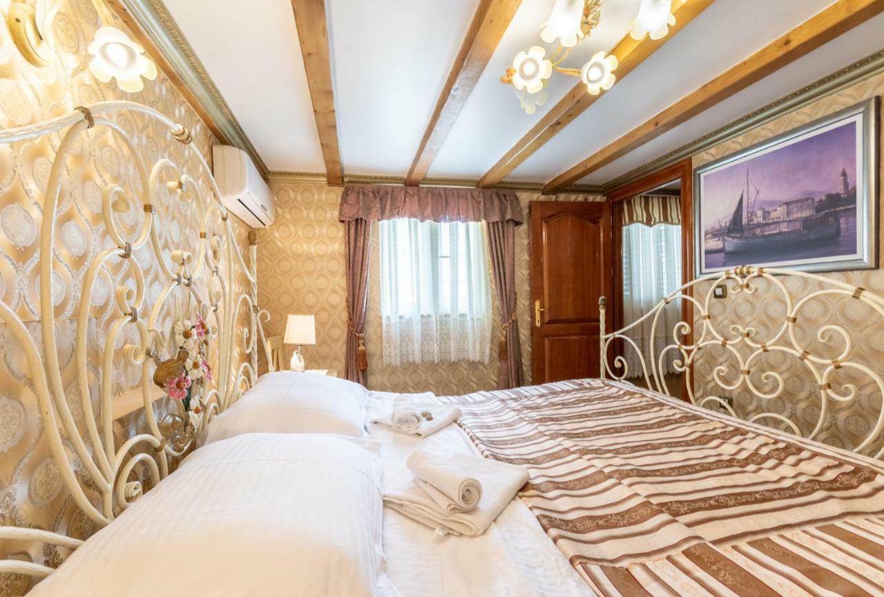 Superior Luxury *