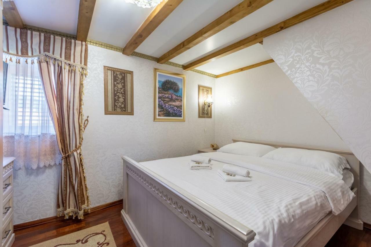 Superior Luxury Apartment