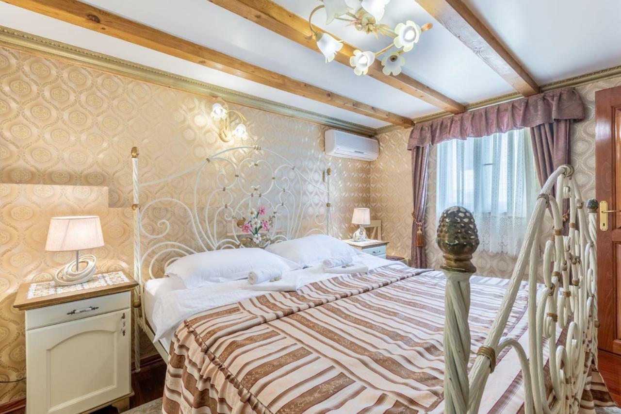 Superior Luxury Apartment *
