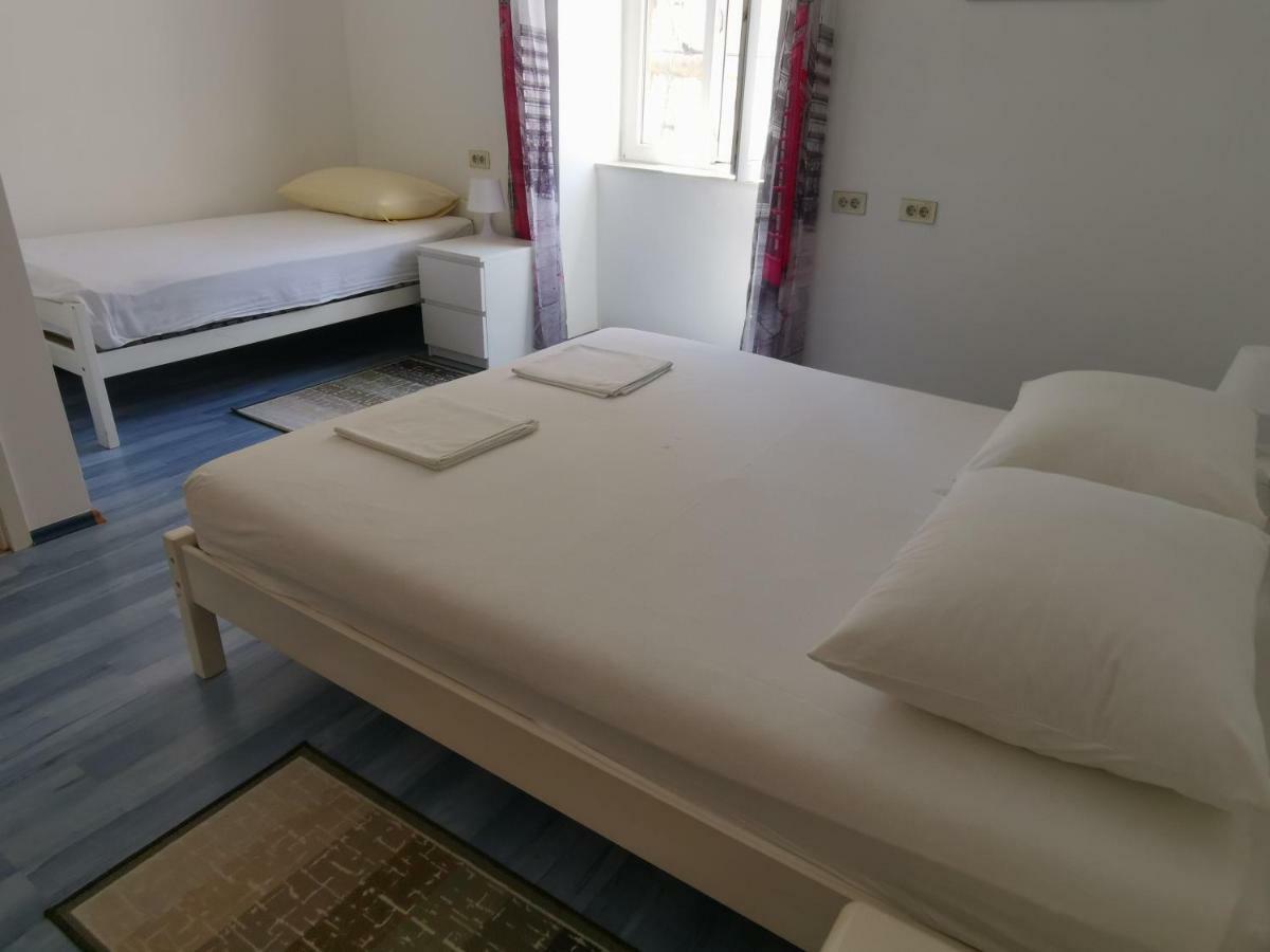 Spacious 140m2 Downtown 3 Bedroom