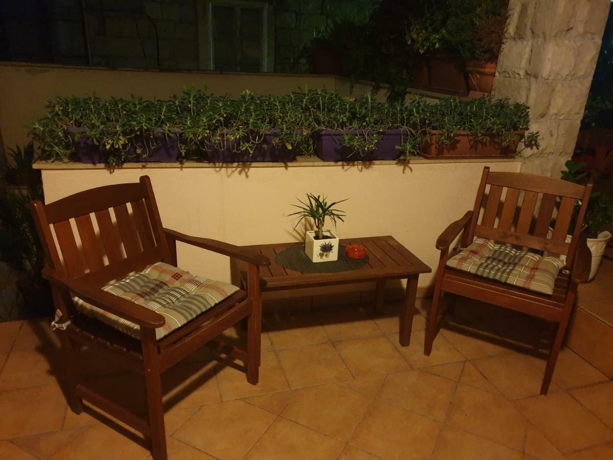 Apartment Apartments And Rooms Villa Lina *