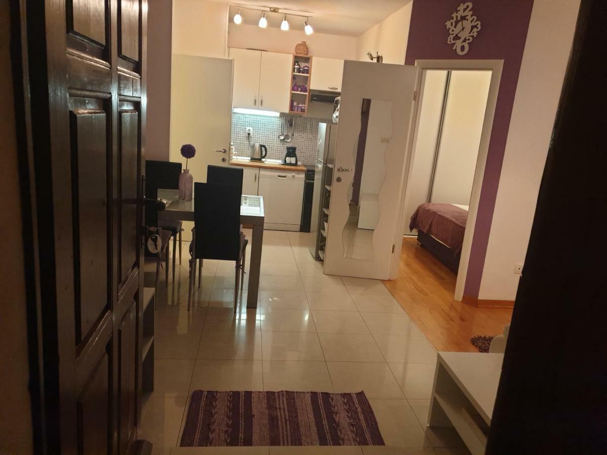 Apartment Apartments And Rooms Villa Lina *