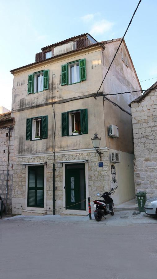 Apartman Tessera *