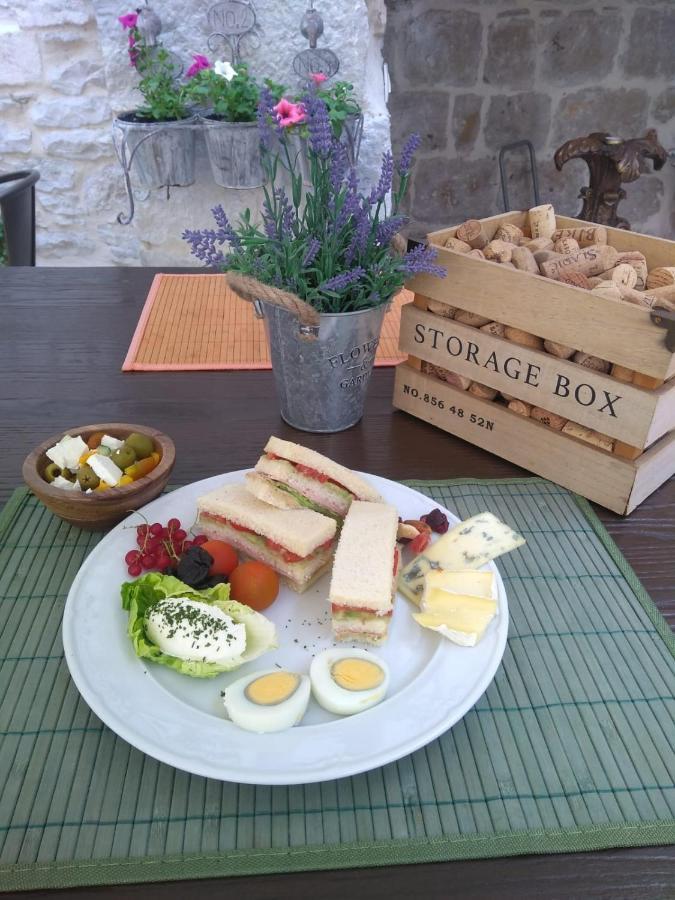 Bed & Breakfast Le Monde Luxury 4*
