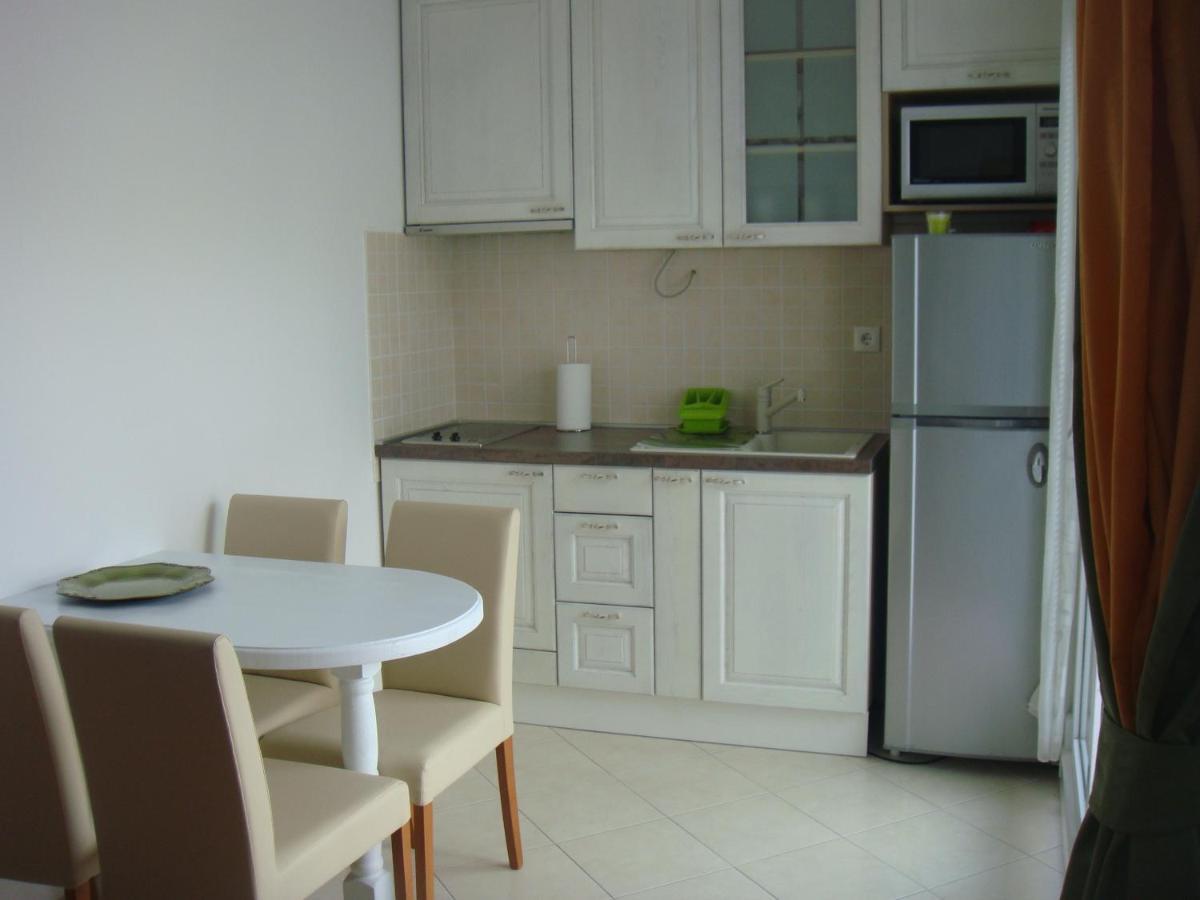 Apartment Holiday *