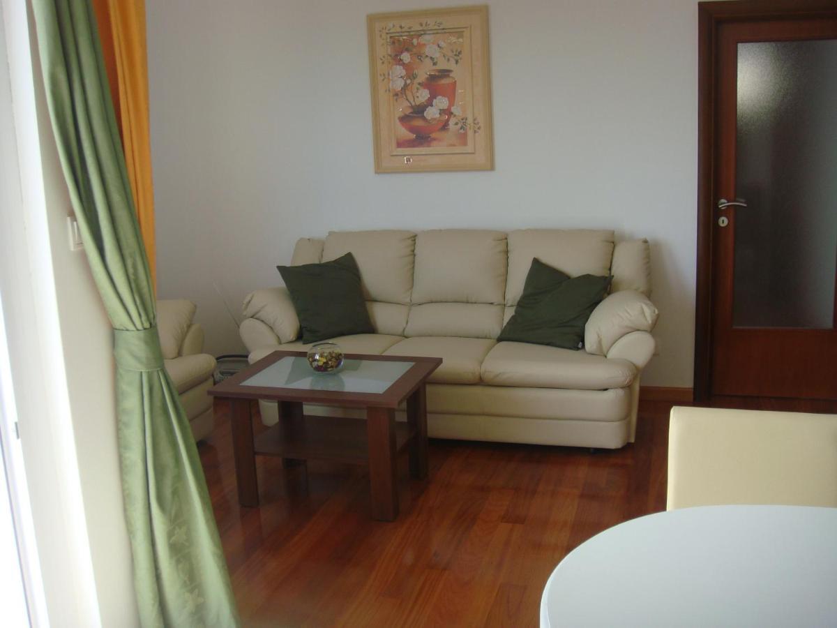 Holiday Apartment *