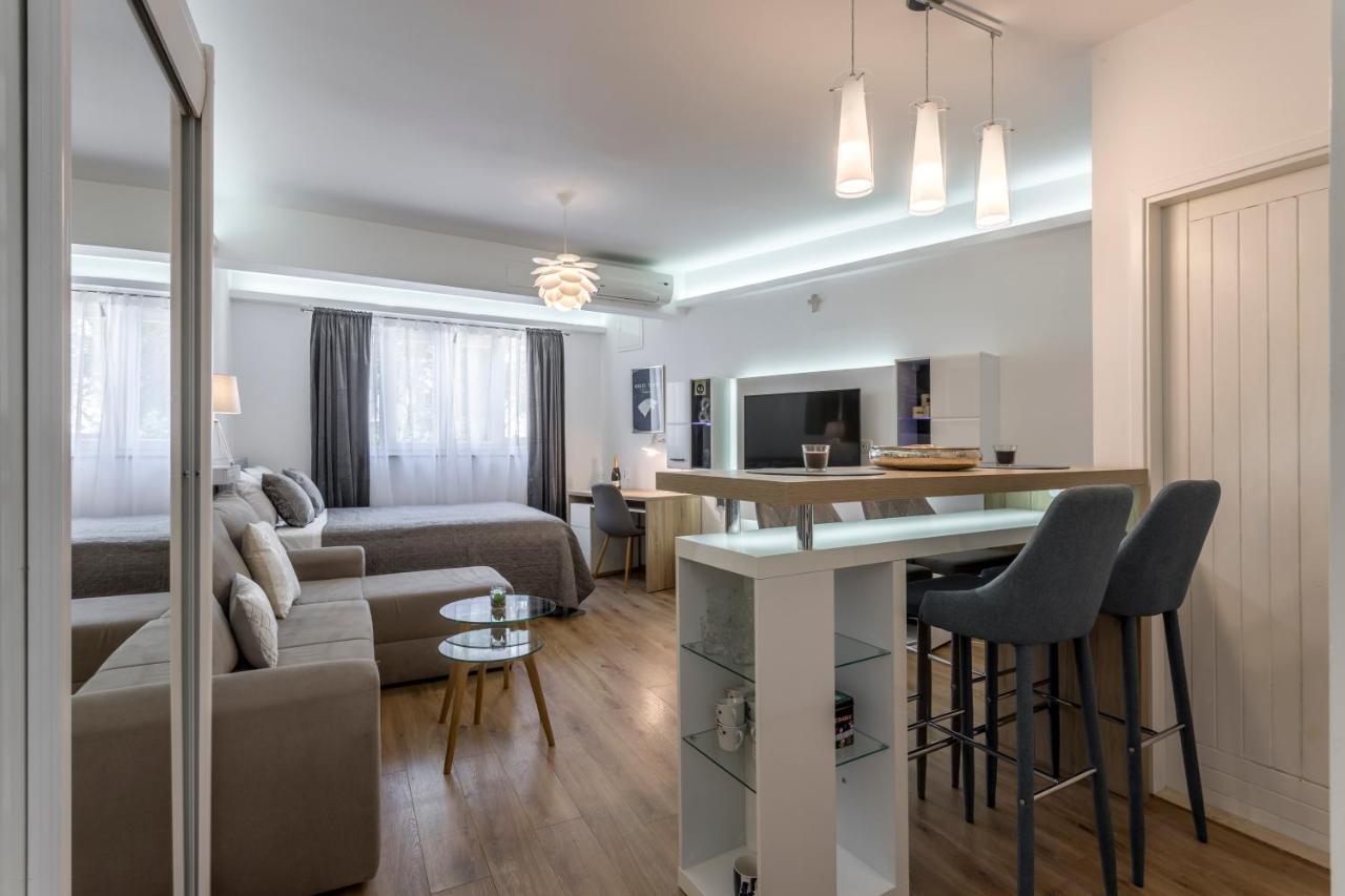 Winterfell Apartment