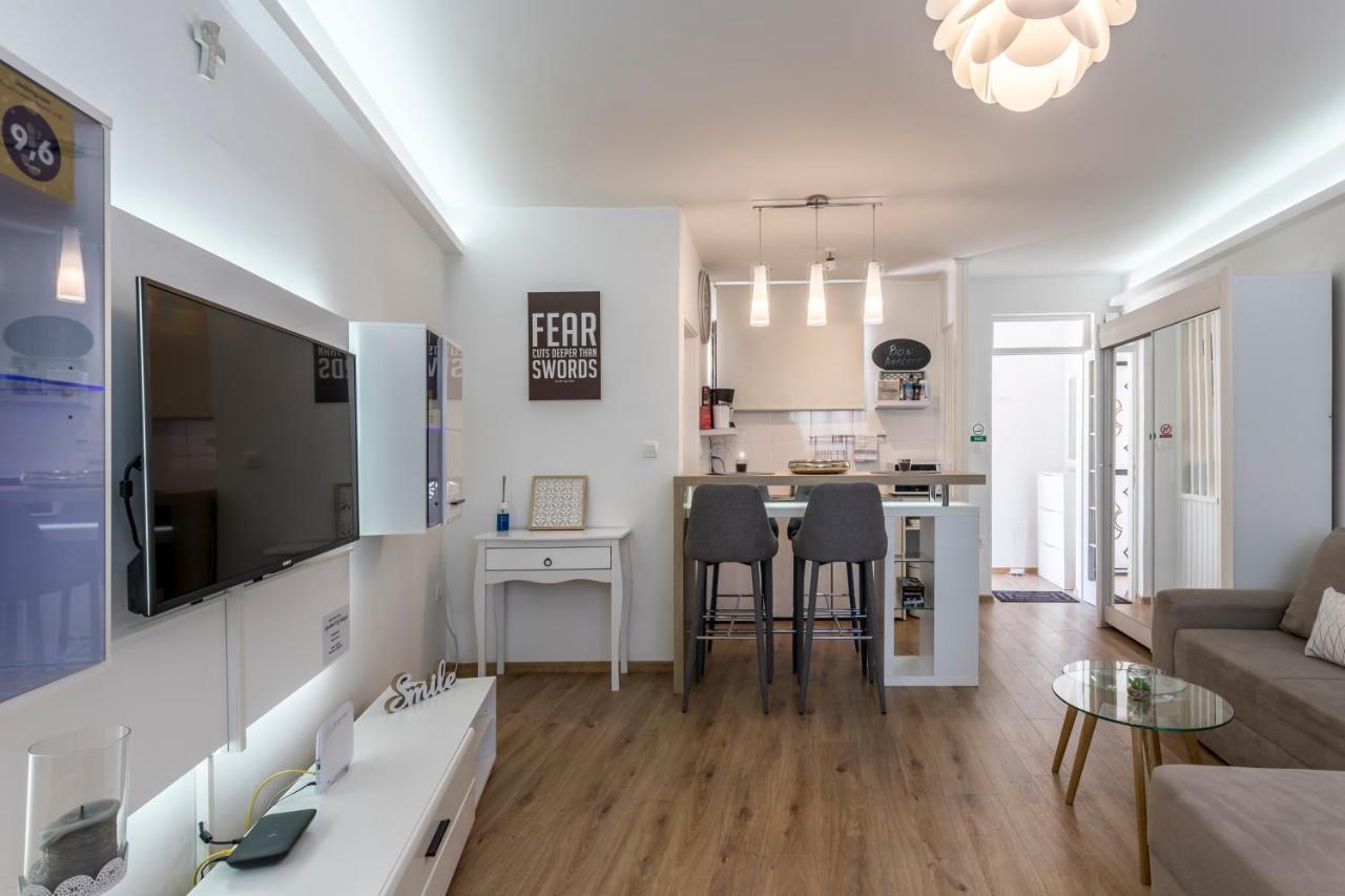 Winterfell Apartment