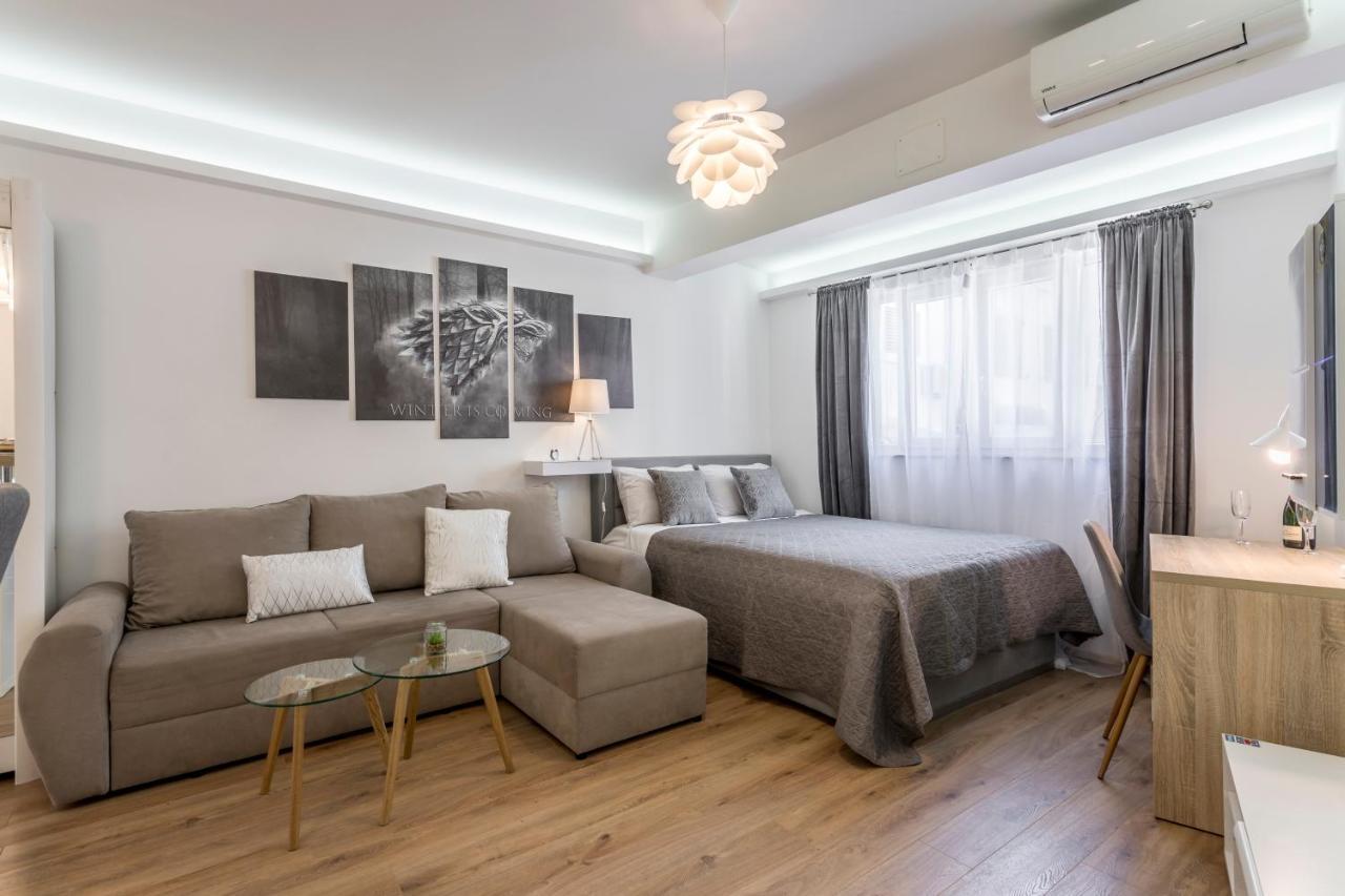 Winterfell Apartment Split
