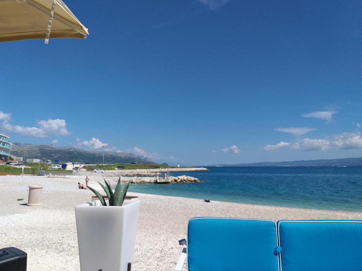 Blue Sky * Split