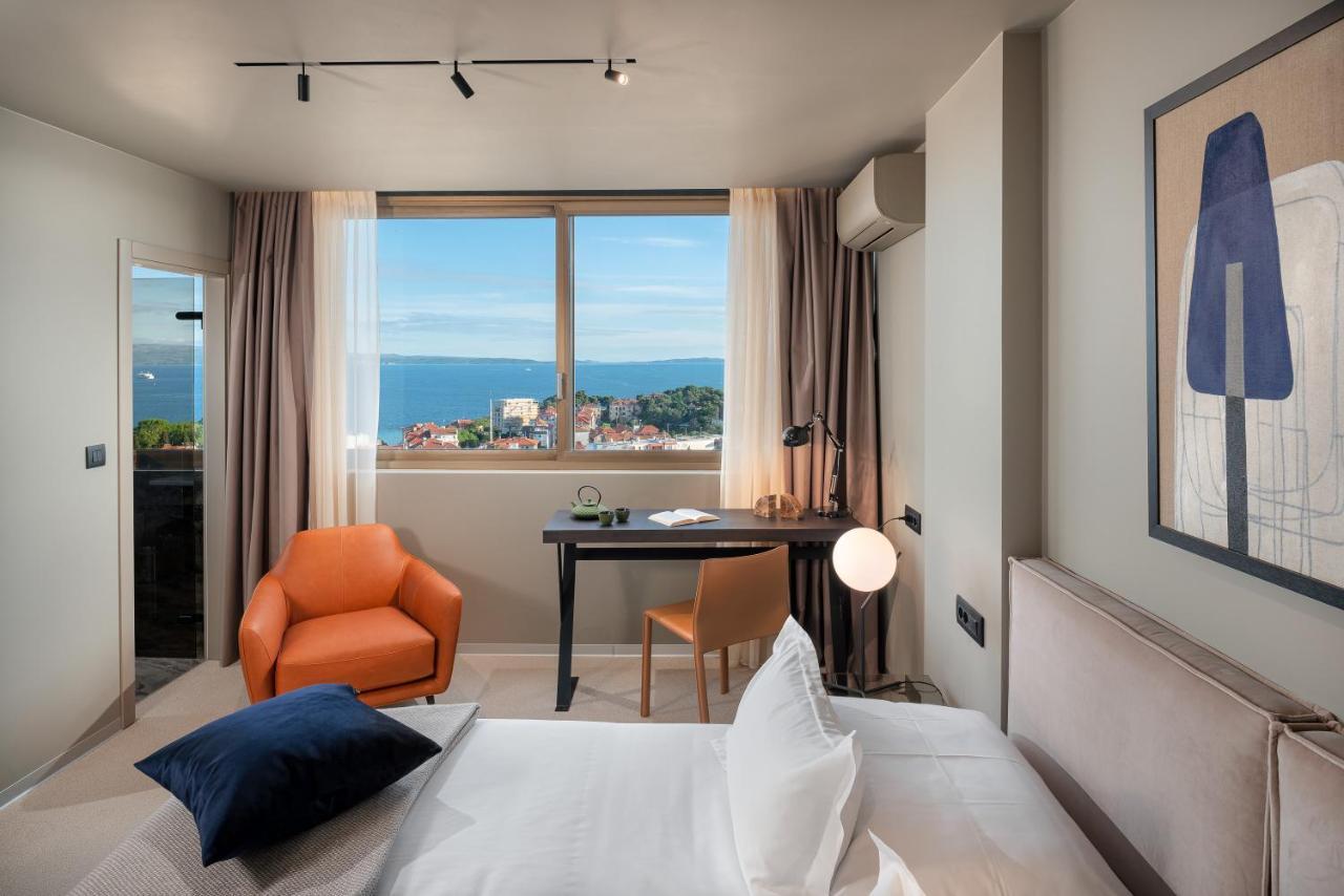 Royal Suites-sky 4*