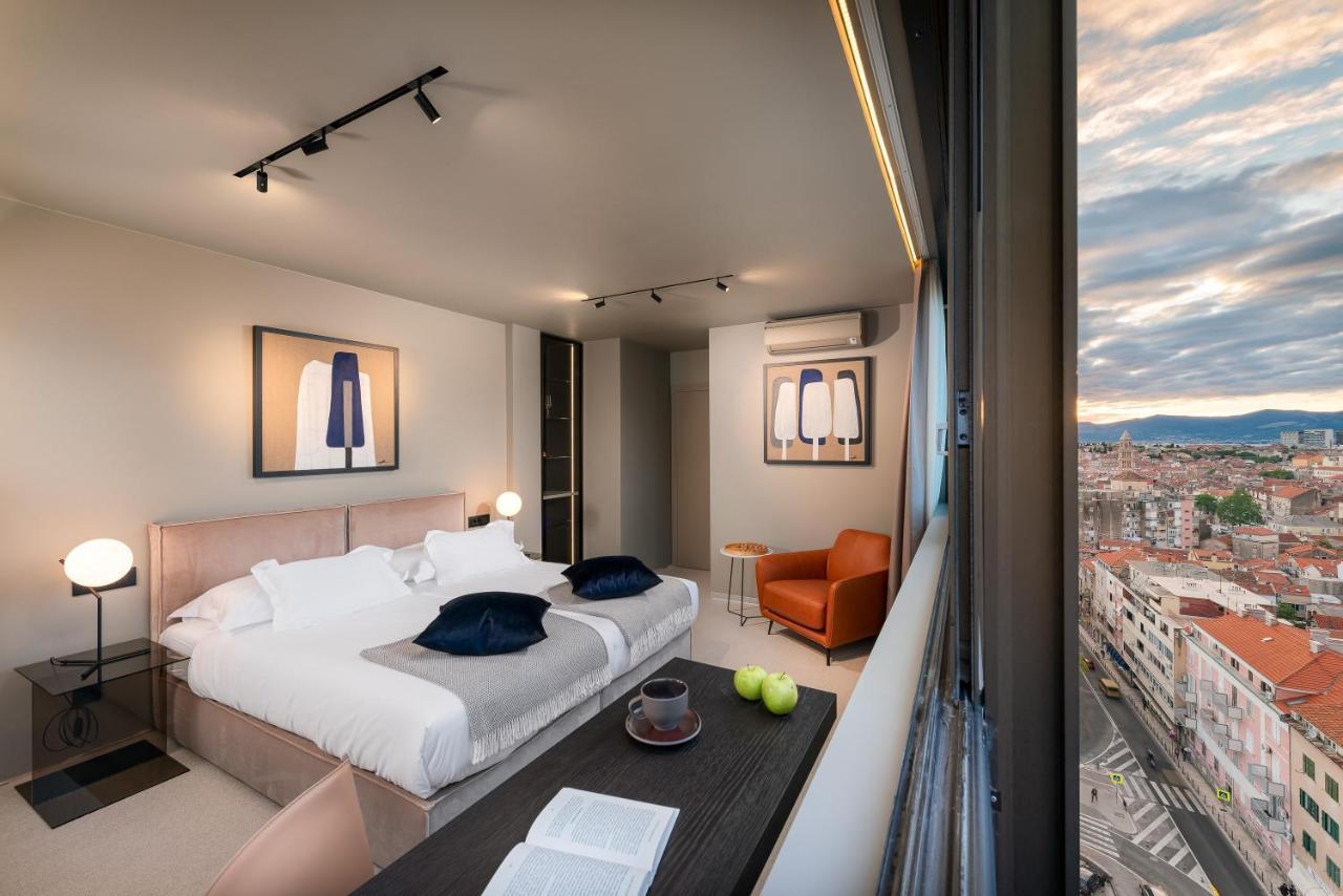 Gostinjska kuća Royal Suites-sky 4*