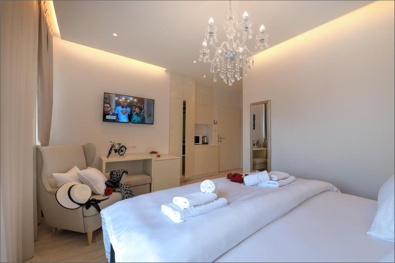 Via Porto 4*