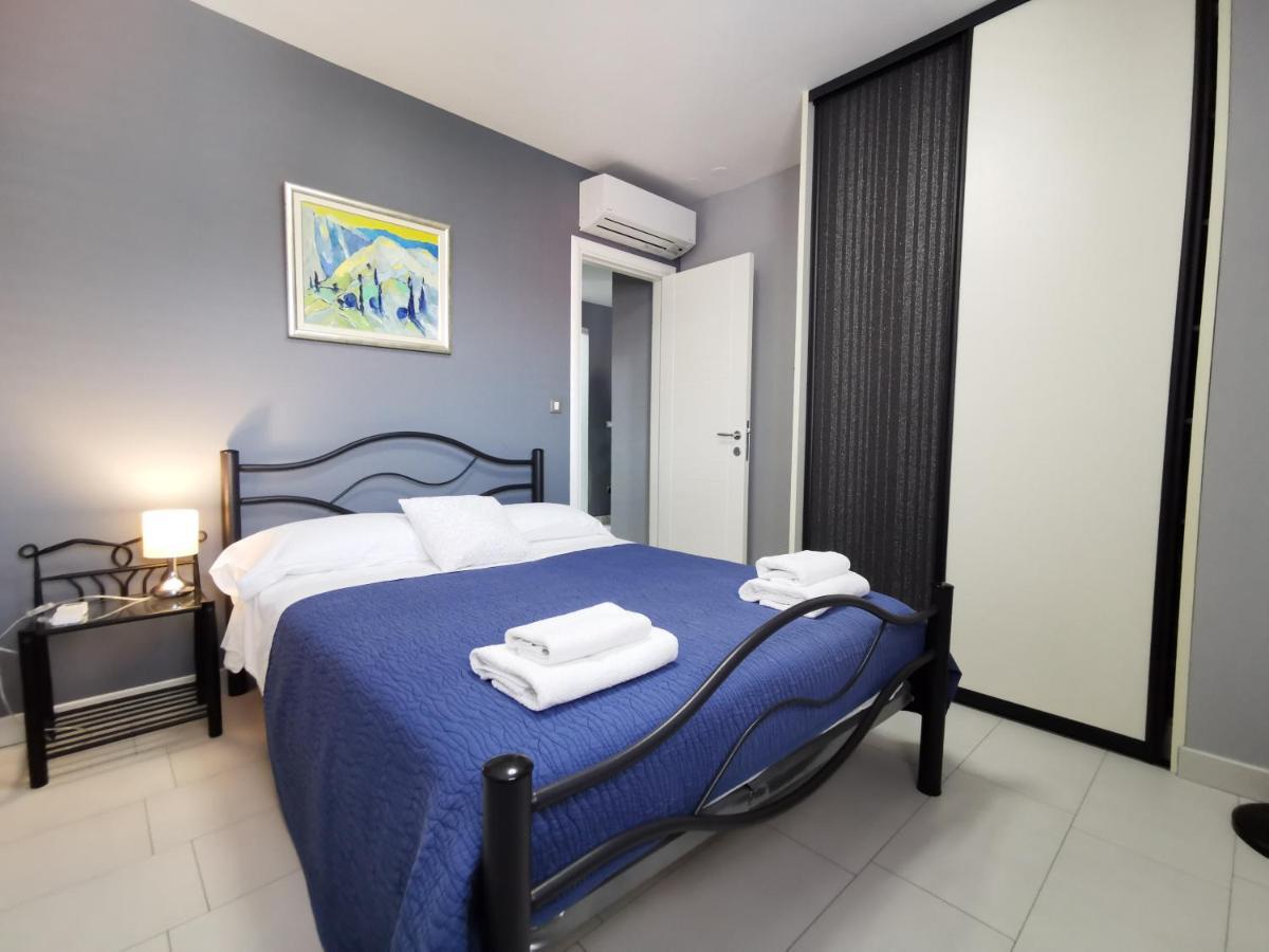 Veduta Luxury Apartment *