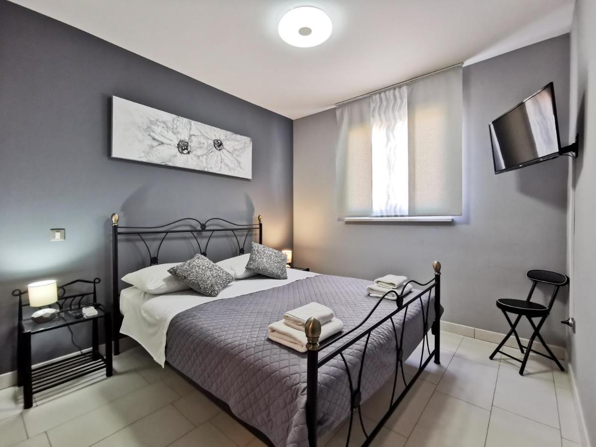 Veduta Luxury Apartment