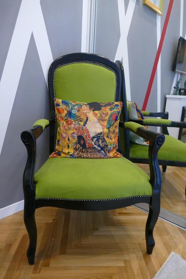 Art Gallery Luxury