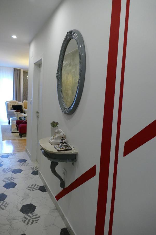 Art Gallery Luxury Apartment *