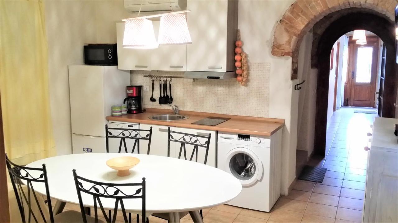 Authentic Mediterranean Apartment *
