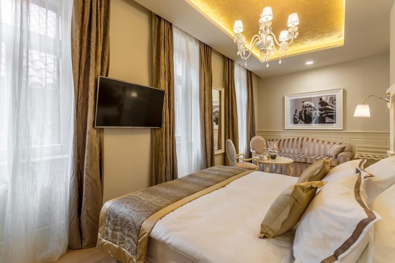 Royal Piazza Guest house