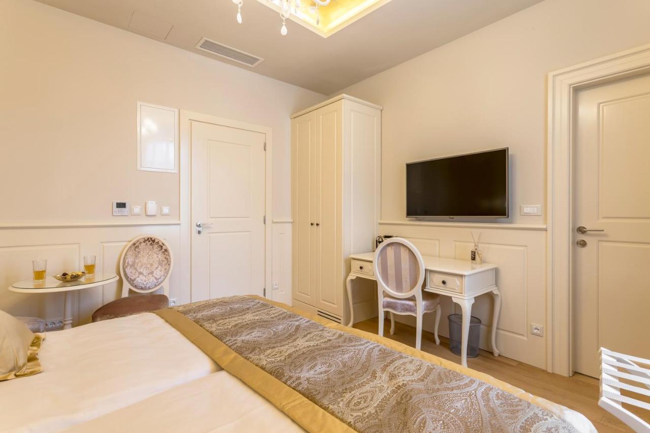 Royal Piazza Guest house Split