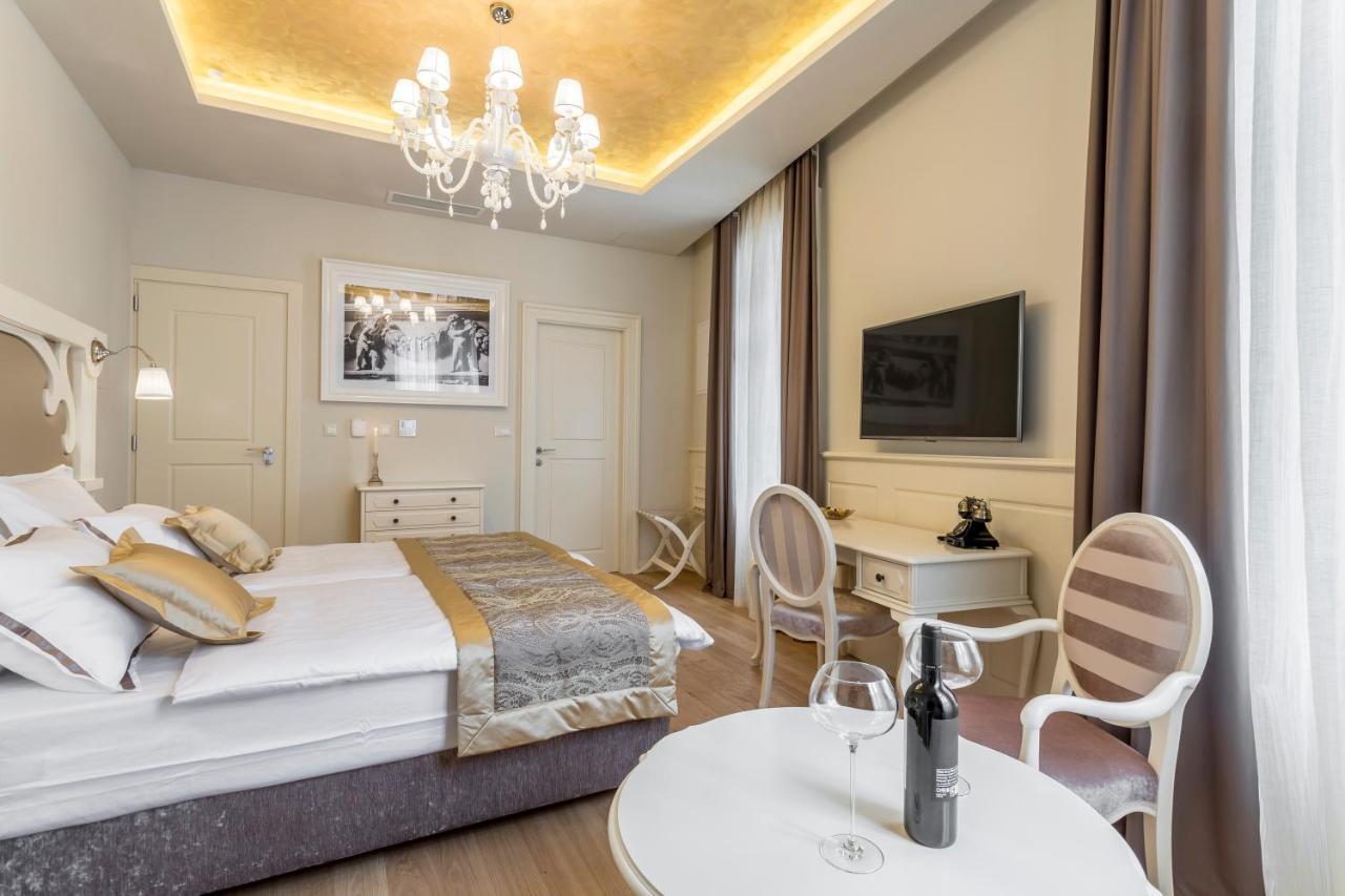 Guest house Royal Piazza 4*